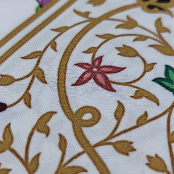 روسری ابریشم دوردستدوز ارکیده 3