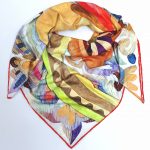 روسری ابریشم دستدوز طرح ترنج و گل