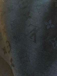روسری مشکی طرح مارک