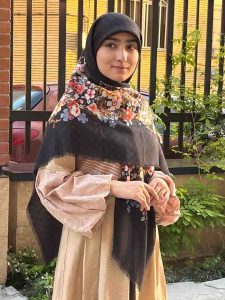 روسری نخی سیا اسکارف