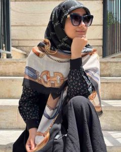 روسری نخی سیا اسکارف