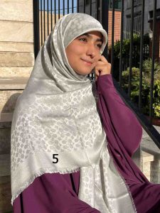 روسری ابریشم ژاکارد شاین دار