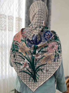روسری ابریشم تویل
