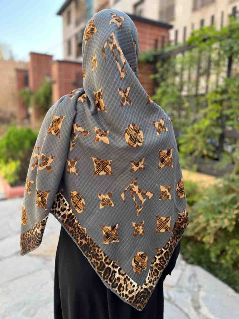 روسری نخ پاییزه