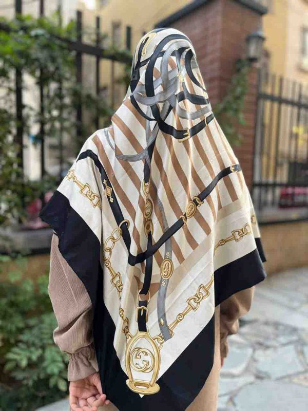 روسری ابریشم طرح دار