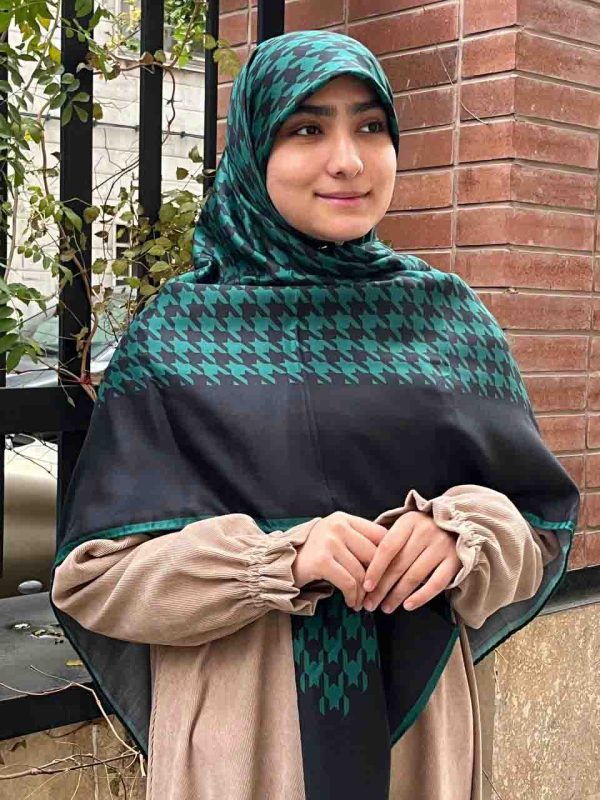 روسری نخ کجراه