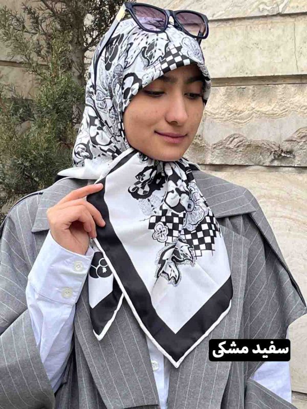 روسری ابریشم کوتاه