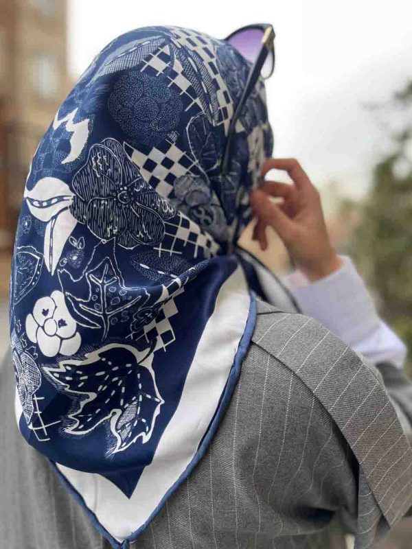 روسری ابریشم کوتاه