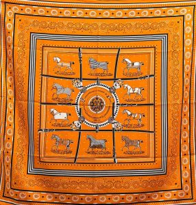 روسری ابریشم کوتاه