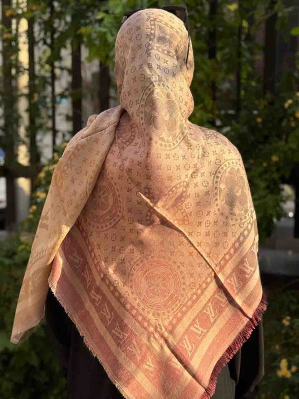 روسری نخی ال وی