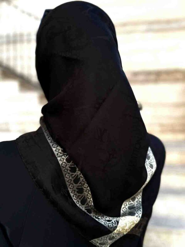 روسری ترک مشکی طلایی