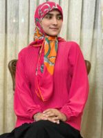 شومیز جلو پلیسه
