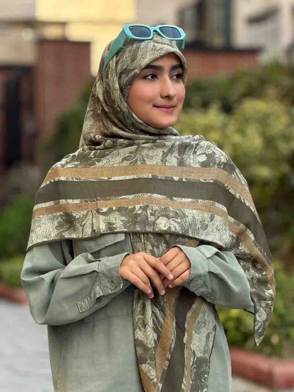 روسری نخی دیور روسری نخی دیور