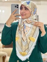 روسری ابریشم سوزنی