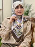 روسری ابریشم سوزنی