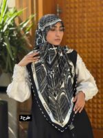 روسری ابریشم ژاکارد سفید مشکی